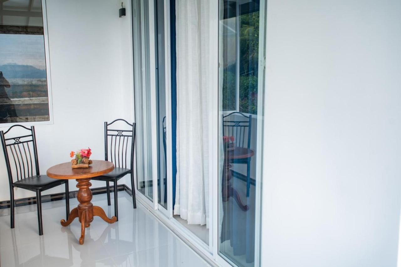 Sky Edge Homestay キャンディー エクステリア 写真