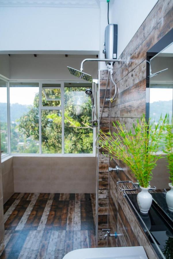 Sky Edge Homestay キャンディー エクステリア 写真