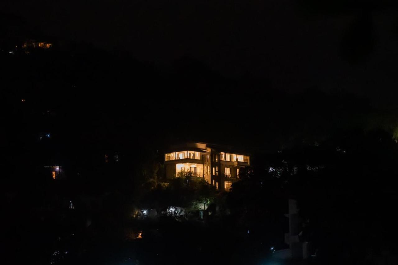 Sky Edge Homestay キャンディー エクステリア 写真